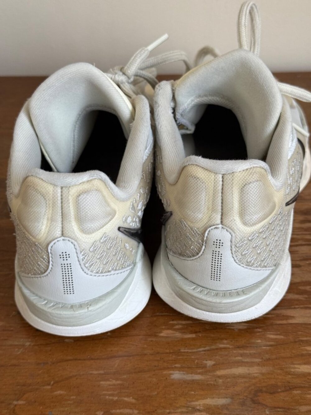 Womens Size 8.5 Nike Sabrina 2 Coconut Milk Basketball Shoes FQ2174 102 - Picture 3 of 7